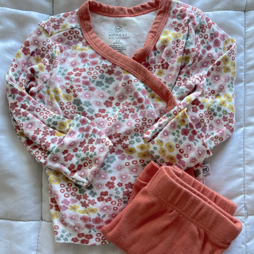 Honest company baby outfit